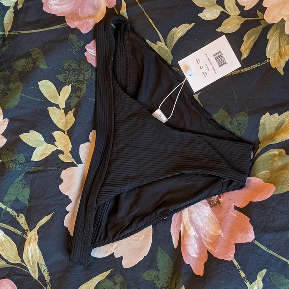 Andie Banded Cheeky Bikini Bottom. - Picture 4 of 8